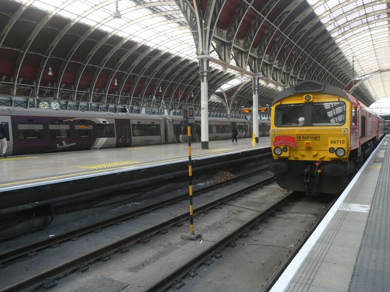 File:GBRf Class 66710 in London Paddington.jpg