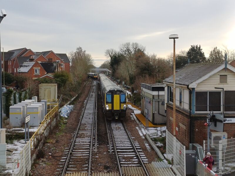 File:South Western Railway 459428 Wokingham.jpg